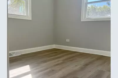 1945 Creek Road, Waukegan, IL 60087 - Photo 5