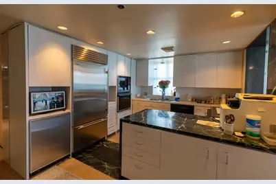 1418 N Lake Shore Drive #28, Chicago, IL 60610 - Photo 3