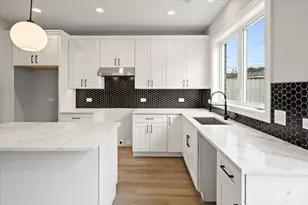 4851 S Ridgeway Ave, Chicago, IL 60632 - Photo 11
