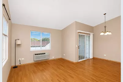 1623 Silverstone Drive #1623, Carpentersville, IL 60110 - Photo 3