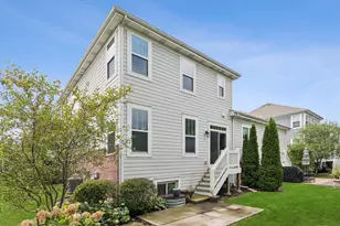 27W116 Redbud Ln, Winfield, IL 60190 - Photo 43