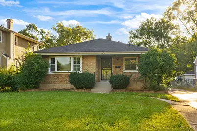 207 N Yale Avenue, Villa Park, IL 60181 - Photo 1