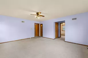 207 N Yale Ave, Villa Park, IL 60181 - Photo 3