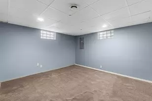 207 N Yale Ave, Villa Park, IL 60181 - Photo 17