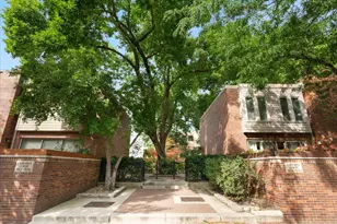 1928 N Larrabee St, Chicago, IL 60614 - Photo 1
