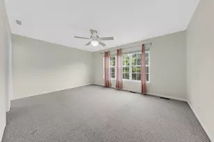 384 W Pointe Dr, Vernon Hills, IL 60061 - Photo 23