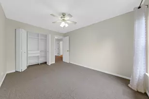 384 W Pointe Dr, Vernon Hills, IL 60061 - Photo 17
