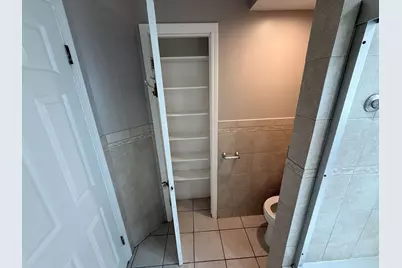 9109 Parkside Avenue #1, Morton Grove, IL 60053 - Photo 5