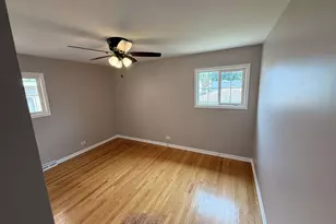 9109 Parkside Ave, Morton Grove, IL 60053 - Photo 3