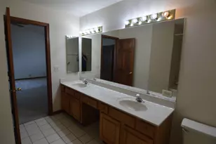 277 Oak Bluff Ct, Wauconda, IL 60084 - Photo 15