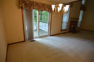 277 Oak Bluff Ct, Wauconda, IL 60084 - Photo 7
