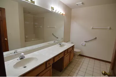 277 Oak Bluff Court #24-4, Wauconda, IL 60084 - Photo 17