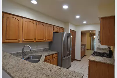 277 Oak Bluff Court #24-4, Wauconda, IL 60084 - Photo 3
