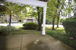277 Oak Bluff Ct, Wauconda, IL 60084 - Photo 29