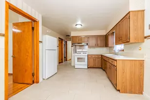6023 S Parkside Ave, Chicago, IL 60638 - Photo 13