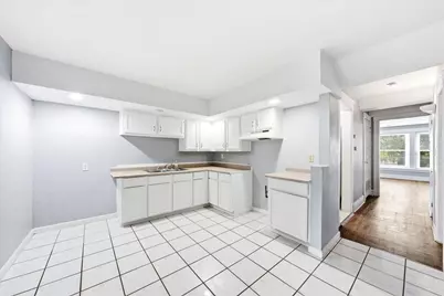 219 Youngs Avenue, Joliet, IL 60432 - Photo 5