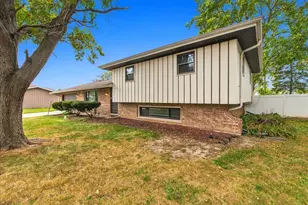 23949 W Plainsman Cir, Plainfield, IL 60586 - Photo 3