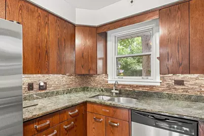 311 N Mac Arthur Boulevard, Mount Prospect, IL 60056 - Photo 13