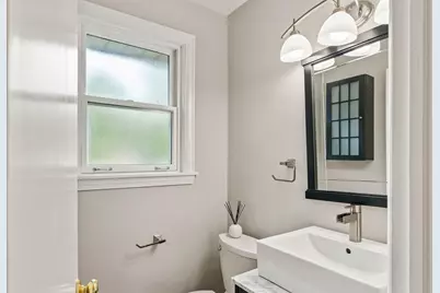 311 N Mac Arthur Boulevard, Mount Prospect, IL 60056 - Photo 19
