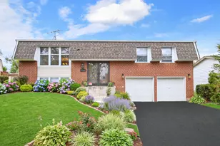 17760 Arlington Dr, Country Club Hills, IL 60478 - Photo 1