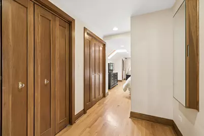 5424 W Waveland Avenue, Chicago, IL 60641 - Photo 27