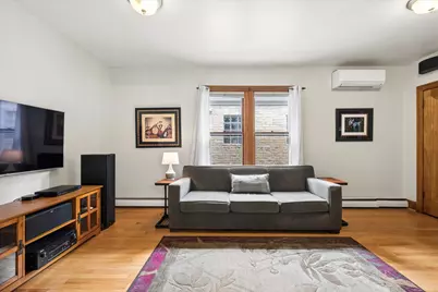 5424 W Waveland Avenue, Chicago, IL 60641 - Photo 13