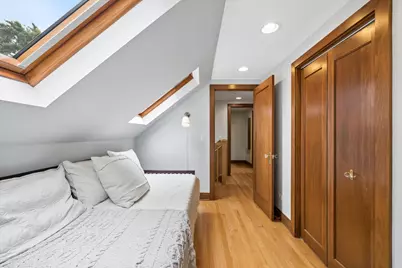 5424 W Waveland Avenue, Chicago, IL 60641 - Photo 21