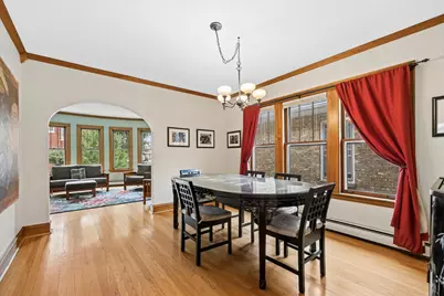 5424 W Waveland Avenue, Chicago, IL 60641 - Photo 9