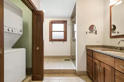 5424 W Waveland Avenue, Chicago, IL 60641 - Photo 25