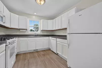 135 Kevin Drive, Coal City, IL 60416 - Photo 9