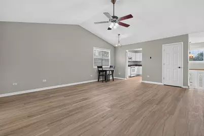 135 Kevin Drive, Coal City, IL 60416 - Photo 5