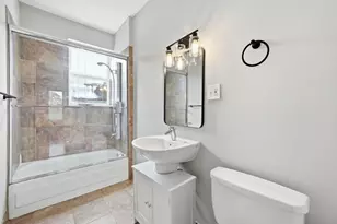 2121 N St Louis Ave, Chicago, IL 60647 - Photo 11