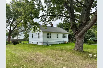 816 Mitchell Street, Woodstock, IL 60098 - Photo 3
