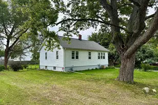 816 Mitchell St, Woodstock, IL 60098 - Photo 3