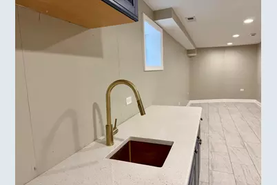 7945 S Perry Avenue, Chicago, IL 60620 - Photo 11