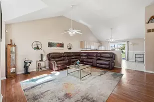 1419 Coral Bell Dr, Joliet, IL 60435 - Photo 5