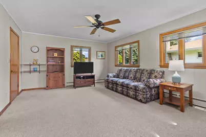 907 4th Street, Harvard, IL 60033 - Photo 9