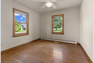 907 4th Street, Harvard, IL 60033 - Photo 13