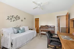 1069 Devonshire Ave, Naperville, IL 60540 - Photo 19