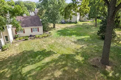 1069 Devonshire Avenue, Naperville, IL 60540 - Photo 31