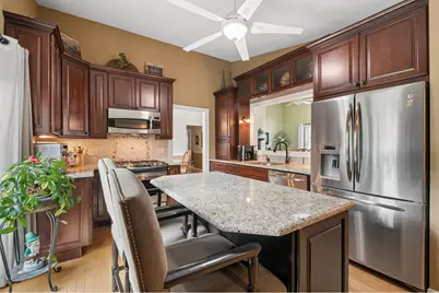 1069 Devonshire Avenue, Naperville, IL 60540 - Photo 11