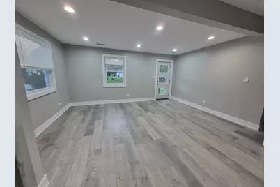 861 Campbell Avenue, Calumet City, IL 60409 - Photo 3