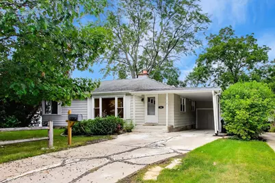 318 S Hale Street, Palatine, IL 60067 - Photo 1