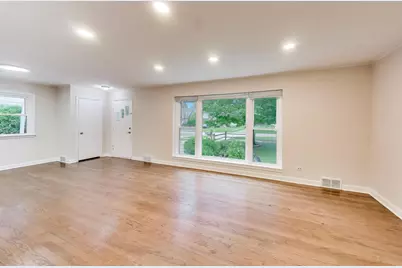318 S Hale Street, Palatine, IL 60067 - Photo 5