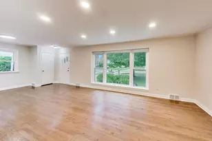 318 S Hale St, Palatine, IL 60067 - Photo 5