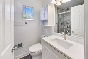 318 S Hale St, Palatine, IL 60067 - Photo 15