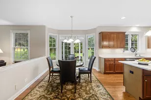 8207 Red Bark Ln, Cary, IL 60013 - Photo 9
