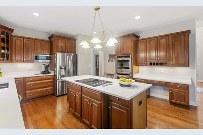 8207 Red Bark Lane, Cary, IL 60013 - Photo 5
