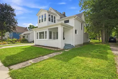 428 E Wilson Street, Batavia, IL 60510 - Photo 1