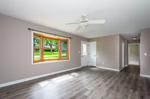 2312 Briar Ln, Lindenhurst, IL 60046 - Photo 3